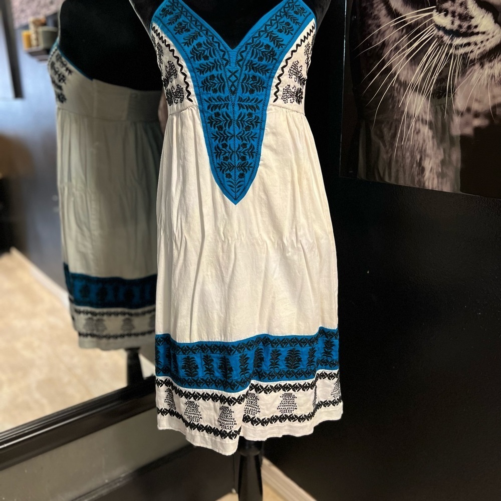 🔥3 for $25🔥 EUC- CUTE WHITE AND TEAL HALTER DRESS SZ S - Picture 7 of 7
